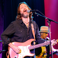 Explore photos of Chris Robinson's Green Leaf Rustlers at The Chapel in San Francisco on September 27, 2019