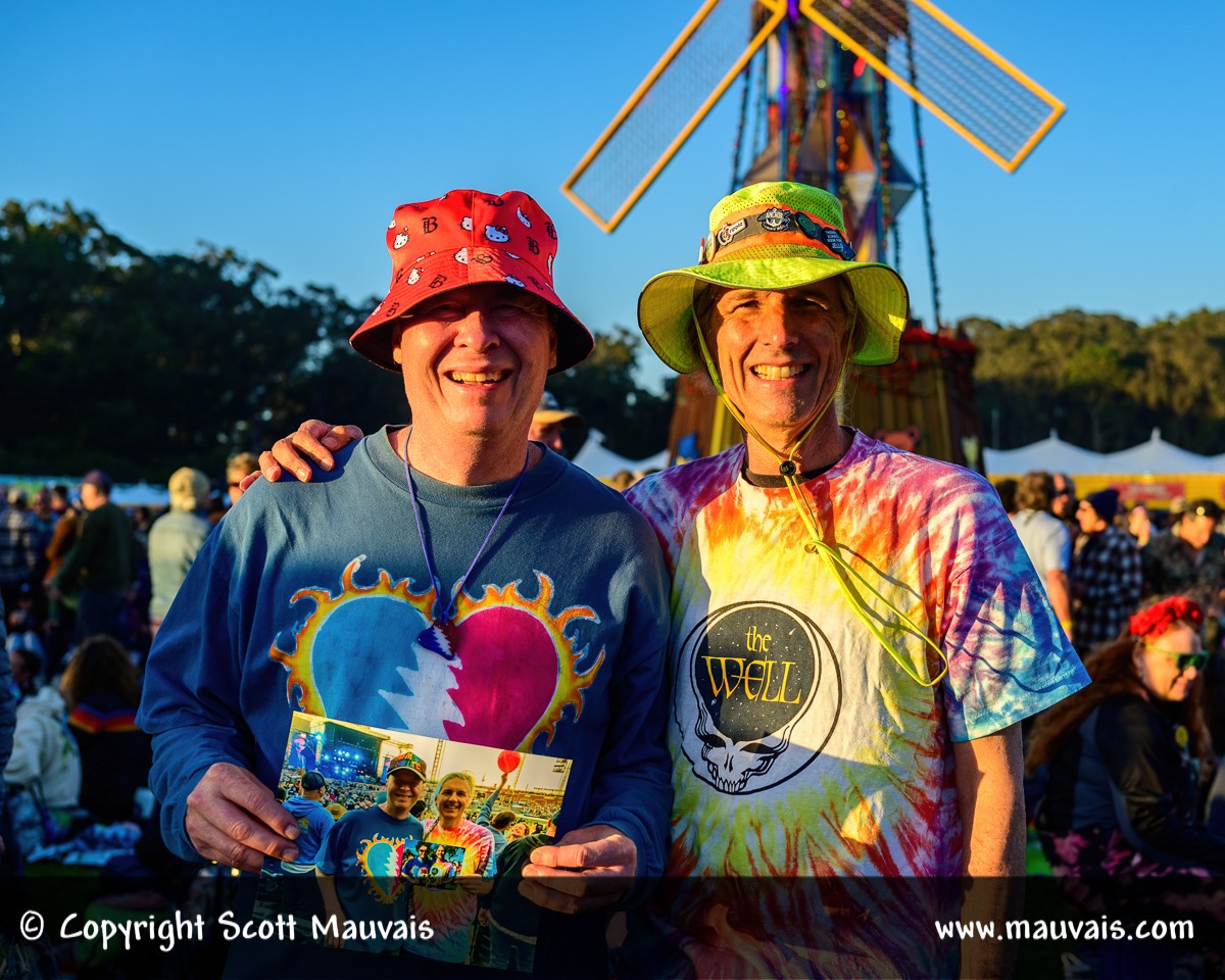 Photo-in-a-Photo: The Shirts | The Last Dead & Co show | 8/3/2025